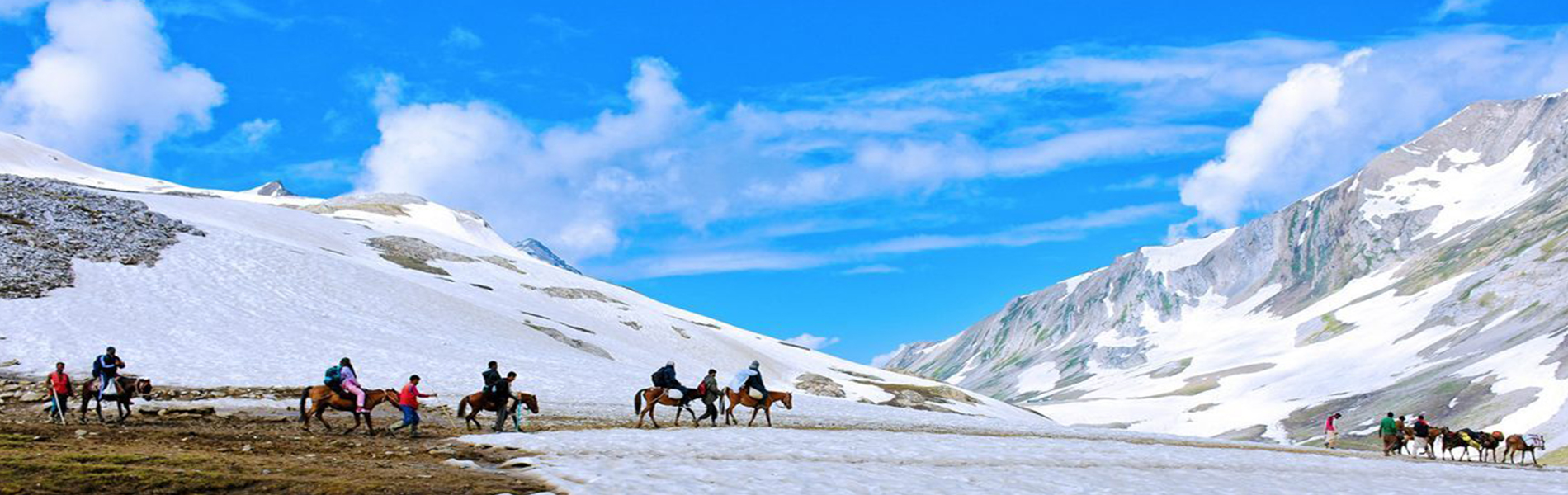 Exclusive Kashmir Tour Package 04 Days | 03 Nights
